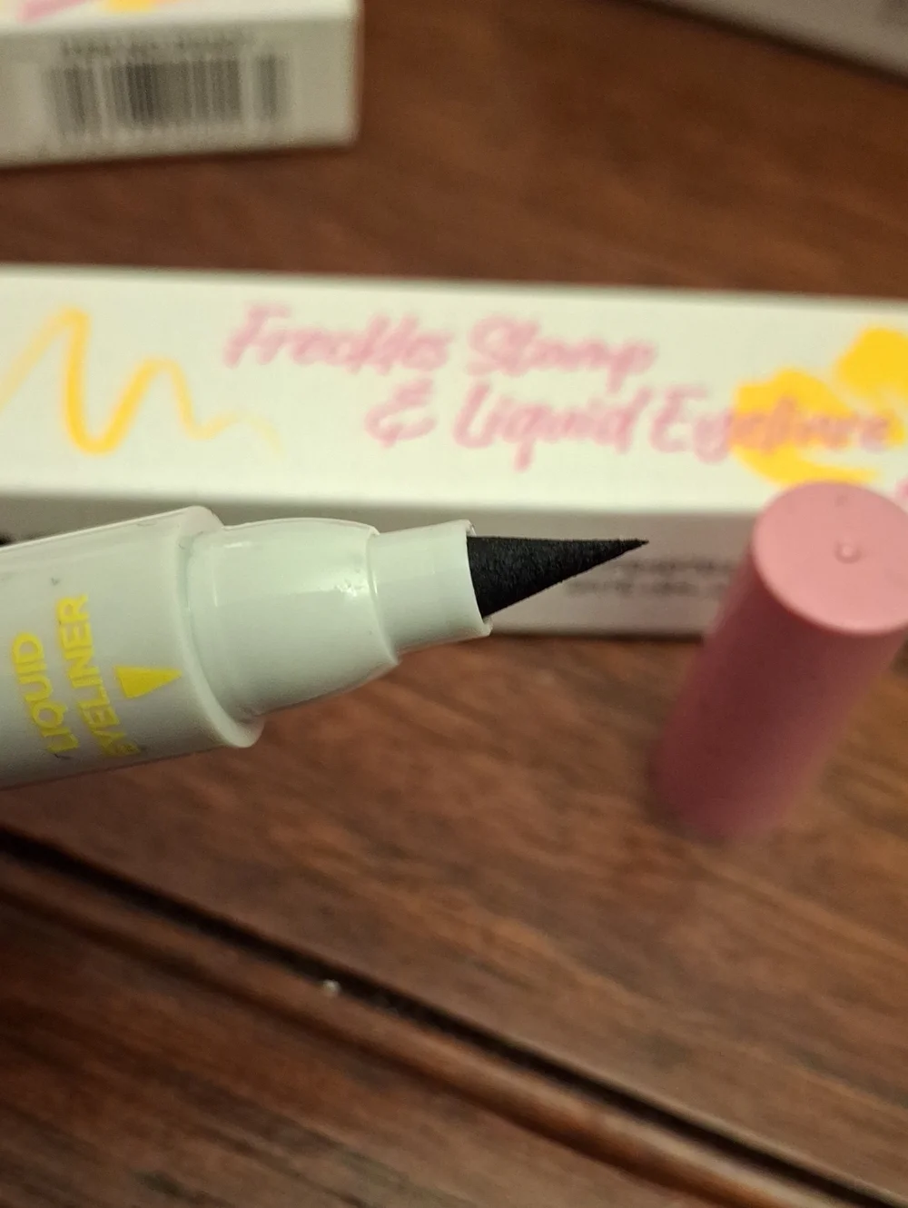 Pagevine #2 Freckles Stamp & Liquid Eyeliner - 3.2ml (2.2ml/1ml) New